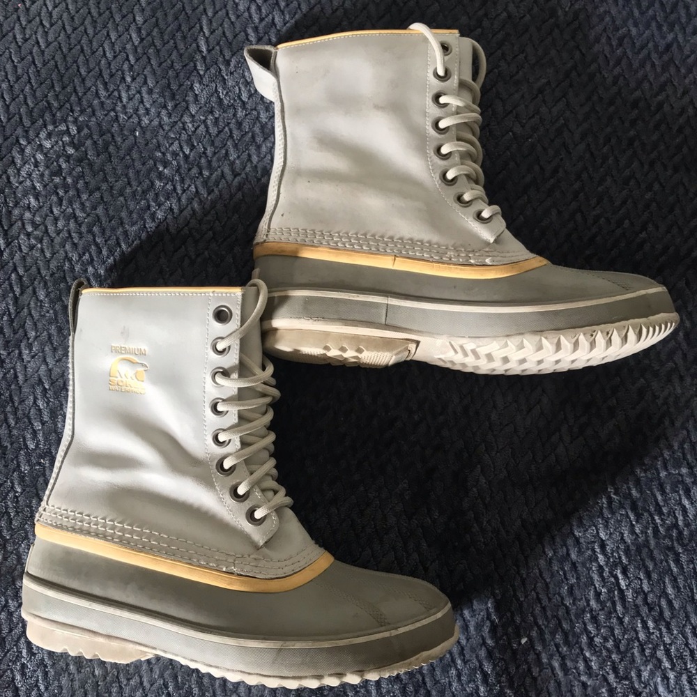 Weatherproof Hiking boots